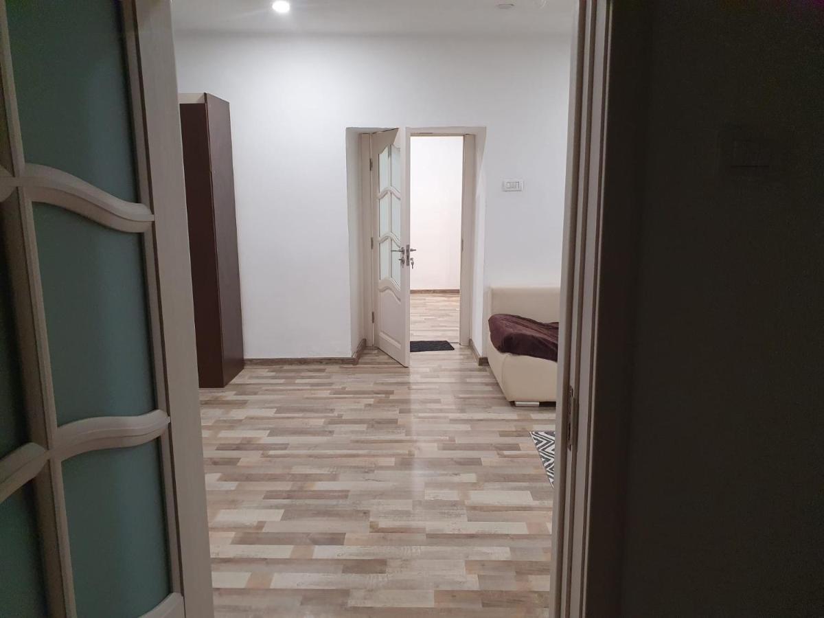 Apartament Diaconu Coresi Appartement Braşov Buitenkant foto